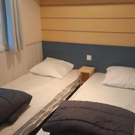 Mobilhome De Montaigu Apartman