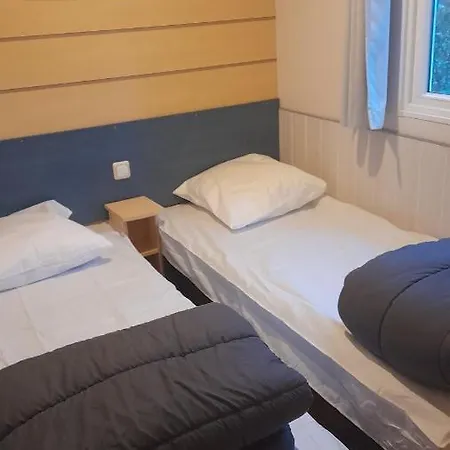 Mobilhome De Montaigu *